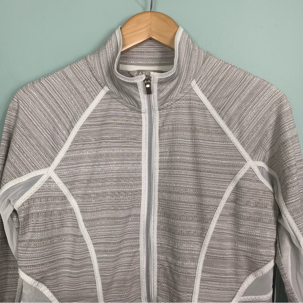 Athleta Elation Jacket Qual Medium 291952 Powervita Cream - Picture 3 of 10